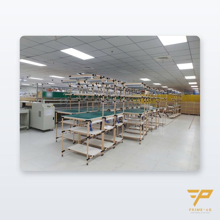 Bàn thao tác ống thép bọc nhựa lắp đặt trên chuyền lắp ráp nhà máy – PRIMEAG