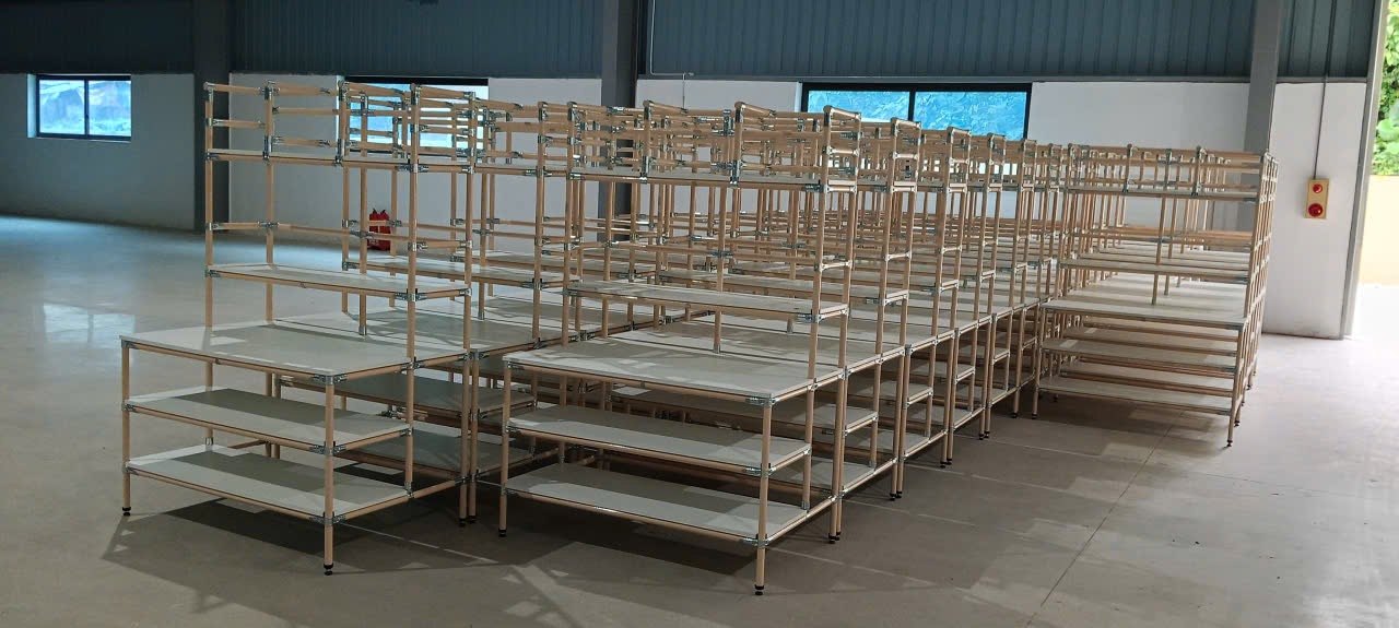 Trọn bộ bàn thao tác, bàn inox và xe đẩy cho kho thương mại điện tử 3.000 m²